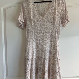 Women's Soft V-Neck Tiered Dress in White and Lavender with Ruched back and tie